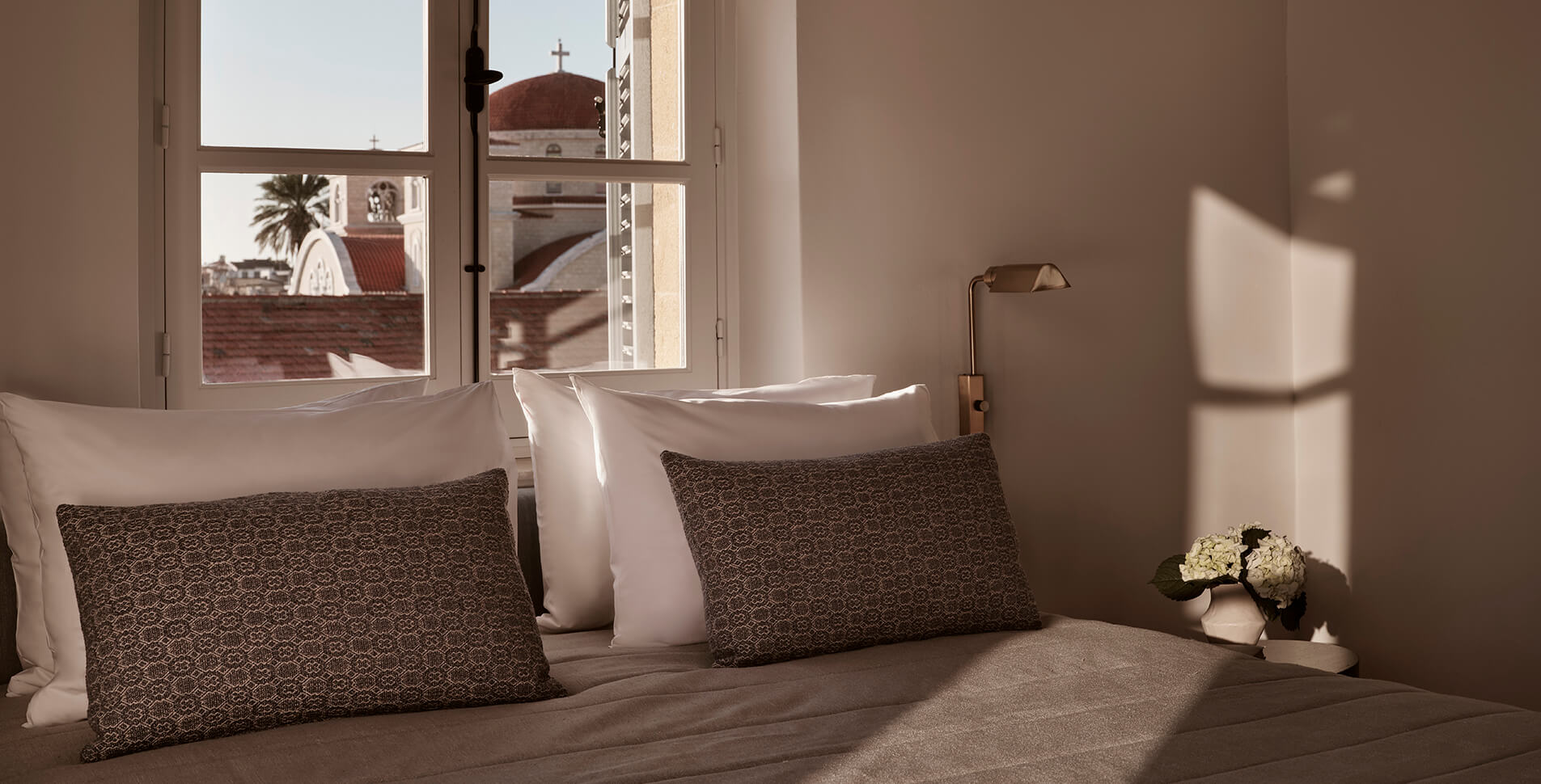 Grand & Luxe with Terrace